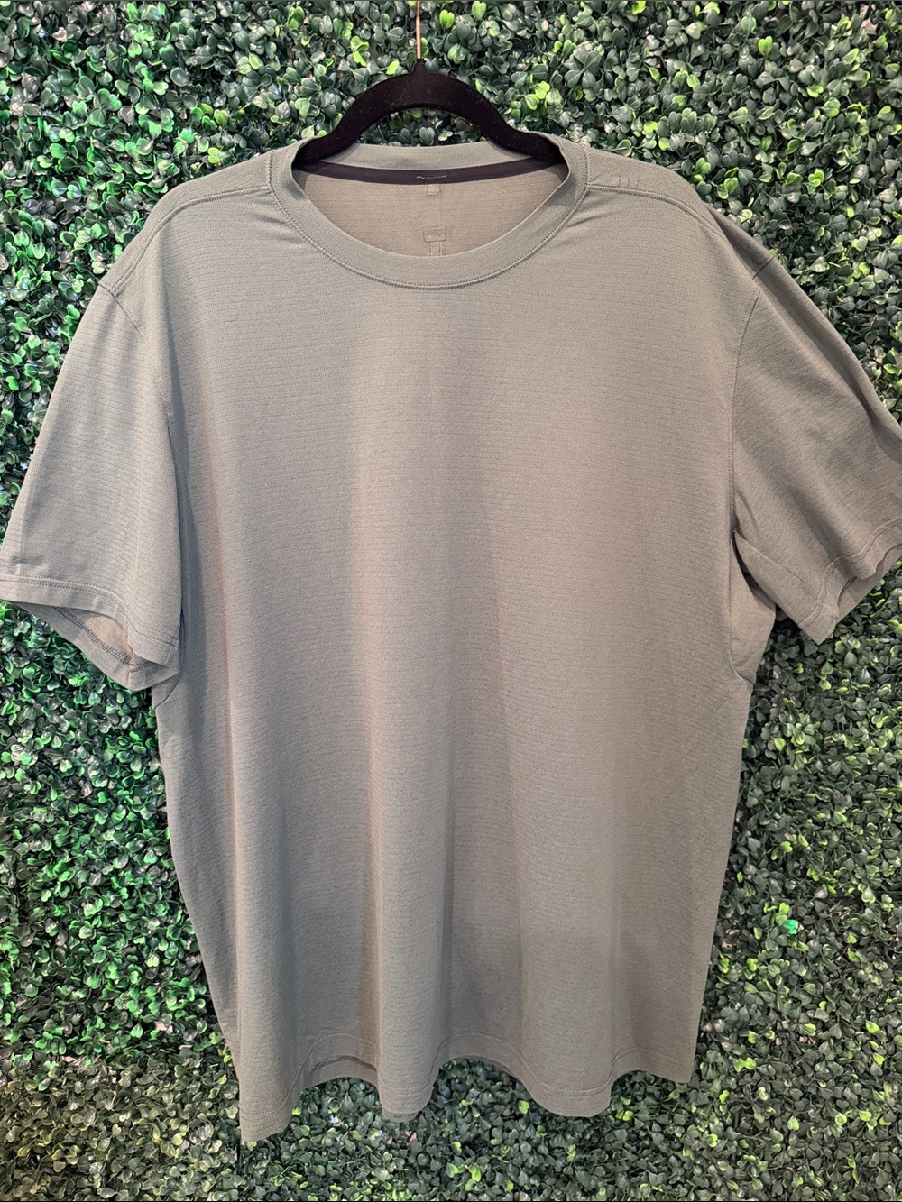 lululemon athletica Men's Crew Tee - Olive green